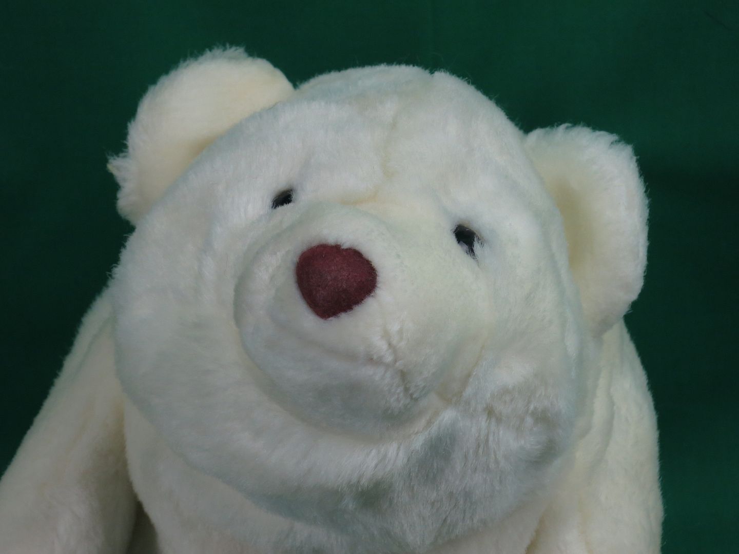 gund polar bear stuffed animal